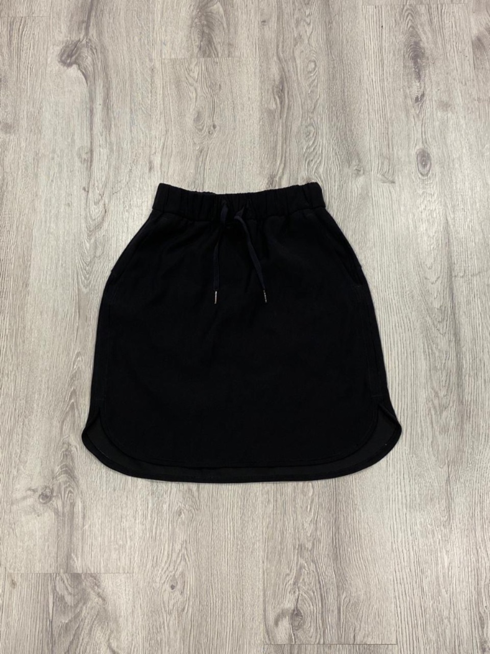 Lululemon Black On the Fly Skirt Size 4